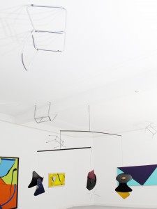 Tehklas-Gestellenstueck-2011-chair-frames-installation-Extradosis-Kunsthalle-zu-Kiel-2011